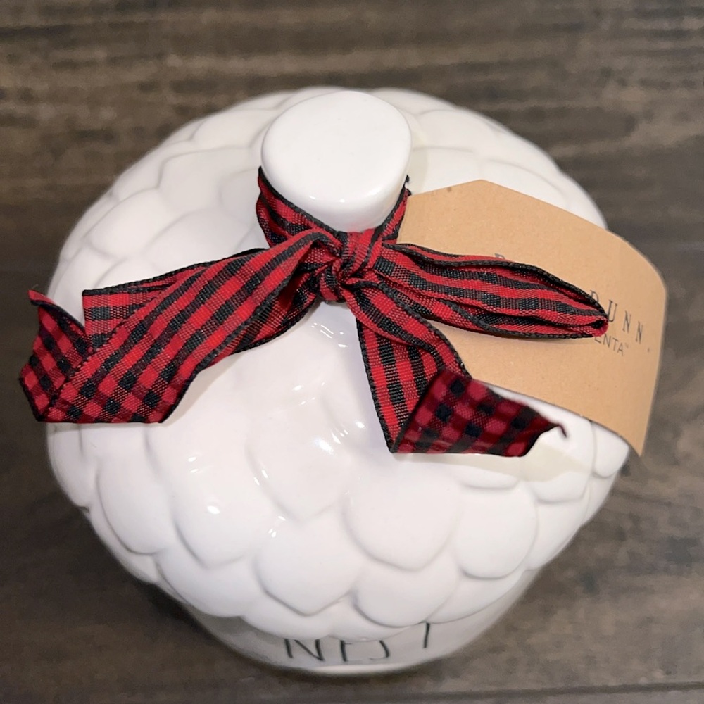 NWOT Rae Dunn Nest Acorn Birdhouse - Picture 2 of 7